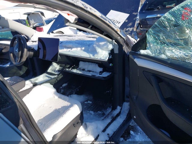 2023 TESLA MODEL Y 7SAYGDEE1PF826977 Photo 4