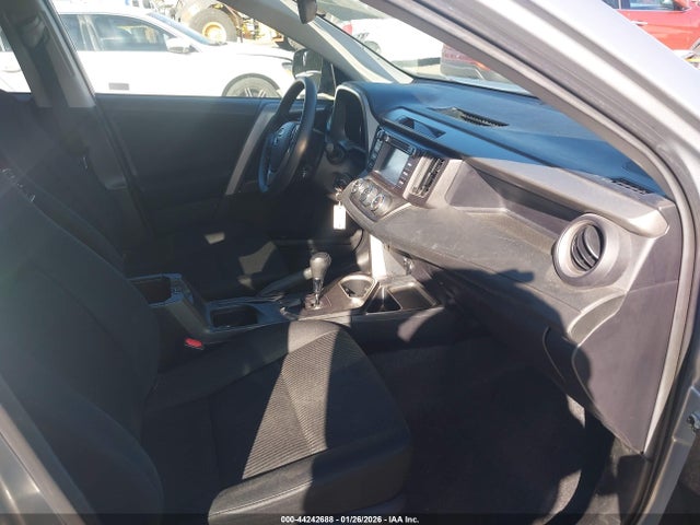 2T3ZFREVXHW388683 Toyota RAV4 LE