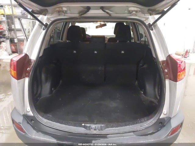 Toyota Rav4 Xle 2015 2T3WFREV8FW165686 Image 16