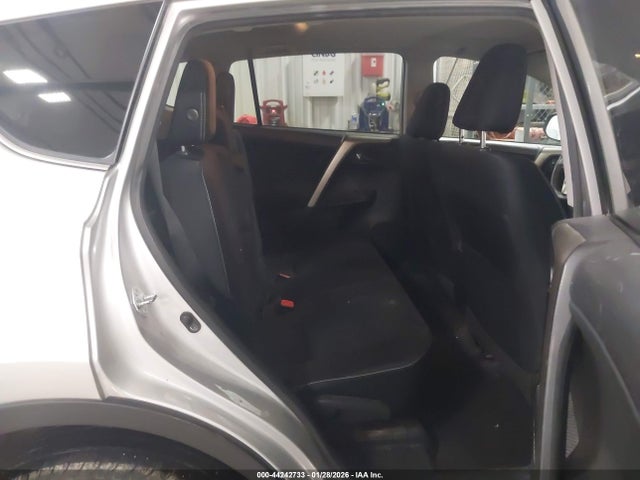 Toyota Rav4 Xle 2015 2T3WFREV8FW165686 Image 8