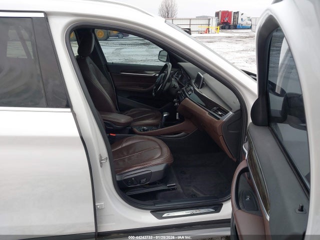 WBXHT3C3XJ5K26846 BMW X1 Xdrive28i