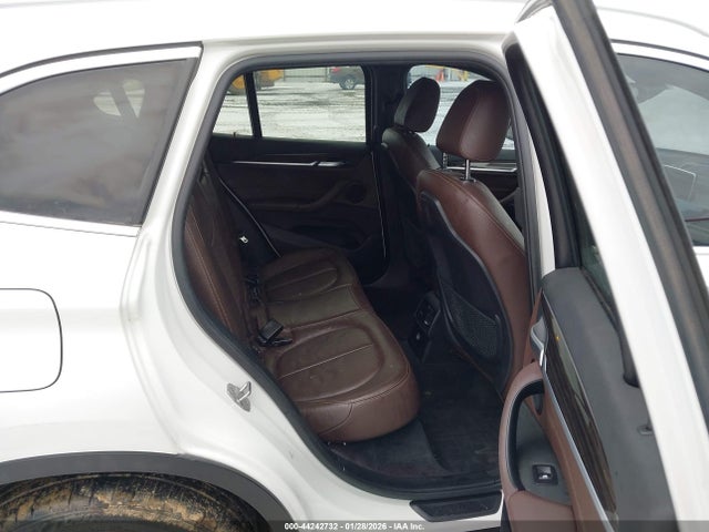 WBXHT3C3XJ5K26846 BMW X1 Xdrive28i