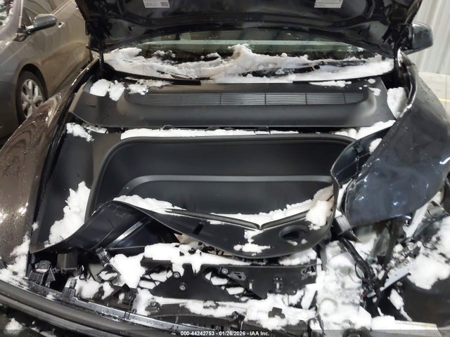 2026 TESLA MODEL Y 7SAYGDEE2TF449912 Photo 9