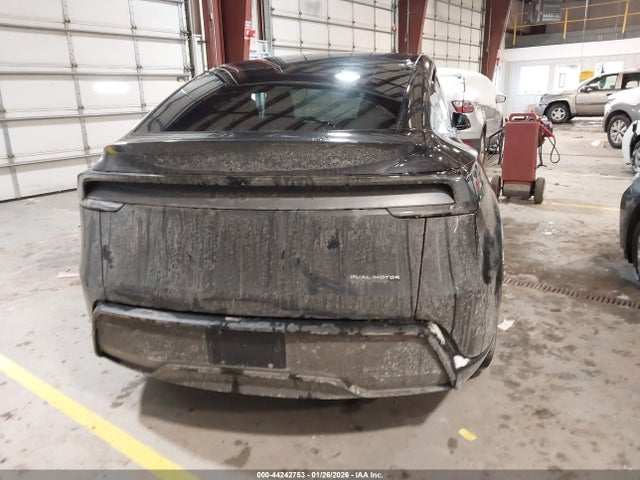 Tesla Model Y 2026 7SAYGDEE2TF449912 Image 15