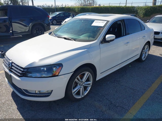 Продаж на аукціоні авто 2014 Volkswagen Passat 2.0l Tdi Sel Premium, vin: 1VWCN7A31EC118979, номер лоту: 44242764