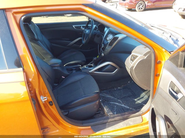 2013 HYUNDAI VELOSTER KMHTC6AD5DU137647 Photo 4