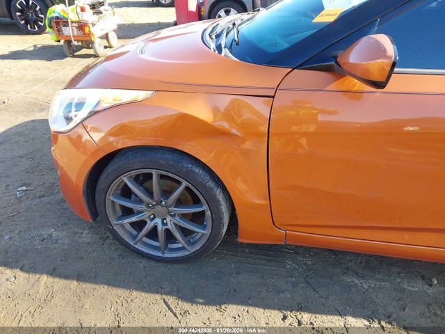 2013 HYUNDAI VELOSTER KMHTC6AD5DU137647 Photo 5