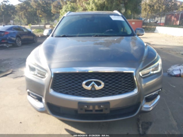 44242818 :رقم المزاد ، 5N1DL0MN9LC511803 vin ، 2020 Infiniti Qx60 Luxe مزاد بيع