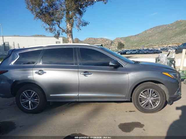 44242818 :رقم المزاد ، 5N1DL0MN9LC511803 vin ، 2020 Infiniti Qx60 Luxe مزاد بيع