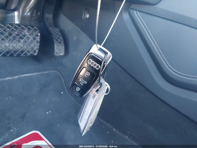 WAUL2BF26RN057084 Audi A6 Premium Plus 55 Tfsi Quattro S Tronic