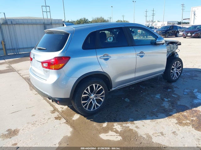 2017 MITSUBISHI OUTLANDER SPORT JA4AP3AU8HZ053839 Photo 3