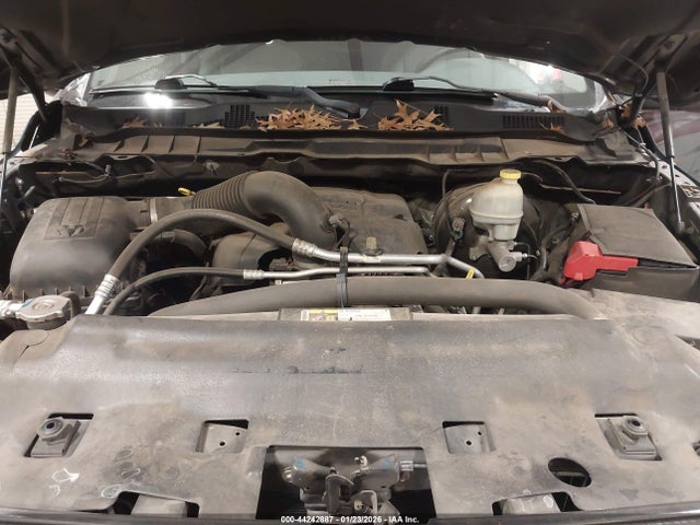 3C6JR6AT5EG203238 RAM 1500 Express