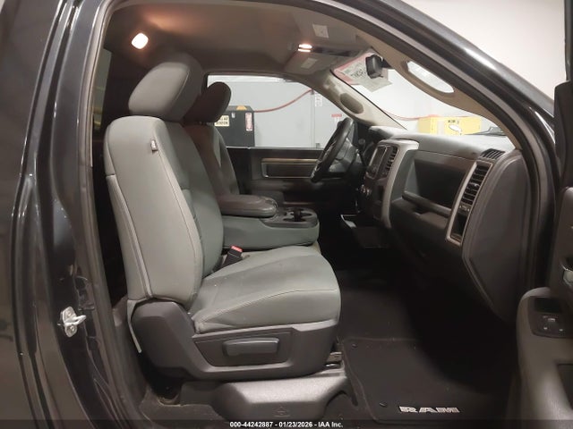 3C6JR6AT5EG203238 RAM 1500 Express