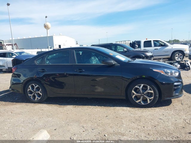 44242930 :رقم المزاد ، 3KPF24AD5LE243909 vin ، 2020 Kia Forte Lxs مزاد بيع