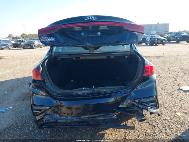 44242930 :رقم المزاد ، 3KPF24AD5LE243909 vin ، 2020 Kia Forte Lxs مزاد بيع