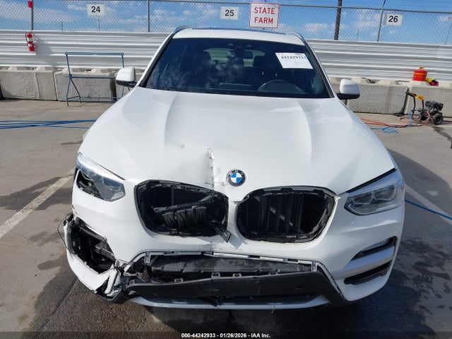 5UXTR7C56KLE94726 BMW X3 Sdrive30i