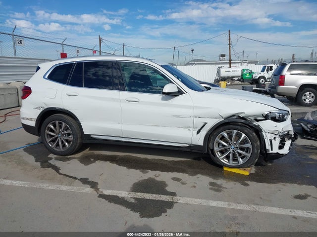 5UXTR7C56KLE94726 BMW X3 Sdrive30i