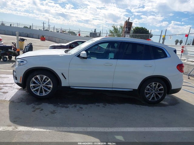 5UXTR7C56KLE94726 BMW X3 Sdrive30i