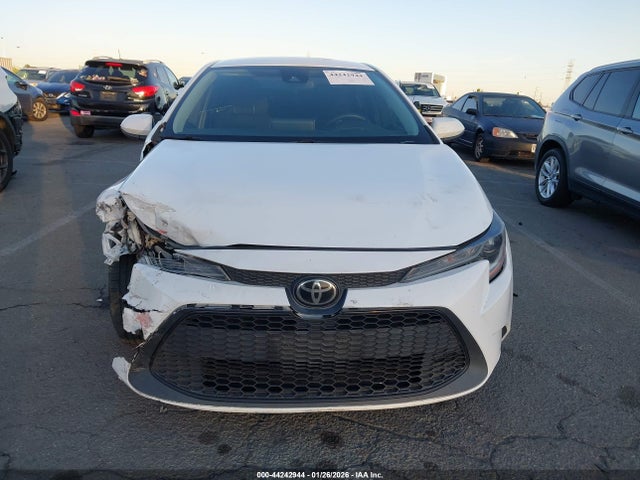 5YFEPMAE4MP251165 Toyota COROLLA LE