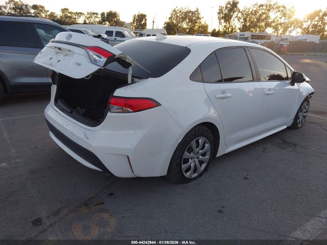 5YFEPMAE4MP251165 Toyota COROLLA LE