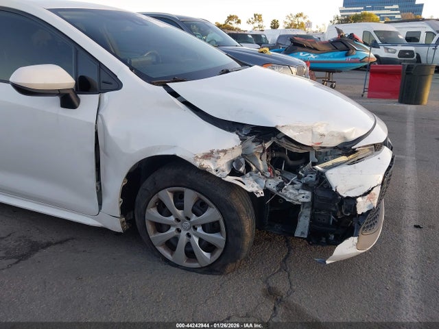 5YFEPMAE4MP251165 Toyota COROLLA LE
