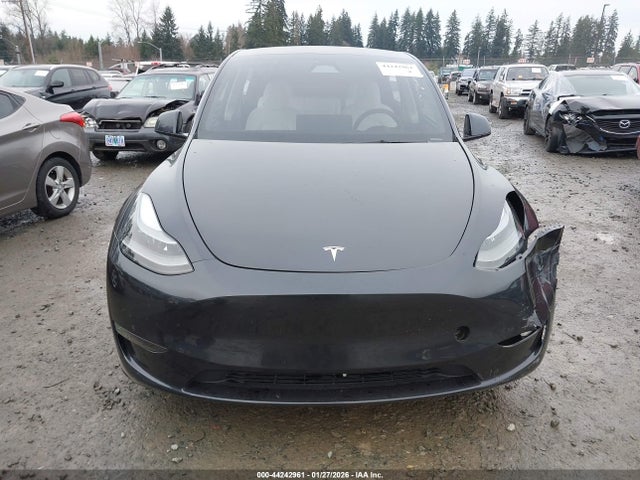 7SAYGDEE0RF085188 Tesla Model Y Long Range Dual Motor All-wheel Drive