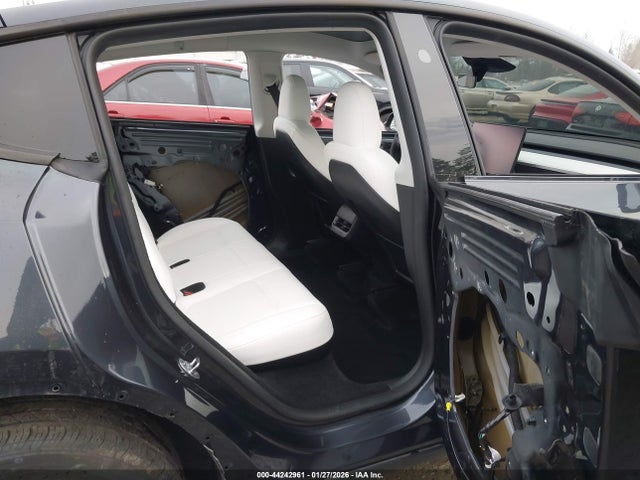 7SAYGDEE0RF085188 Tesla Model Y Long Range Dual Motor All-wheel Drive