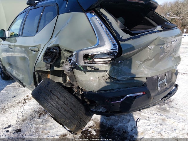 2023 VOLVO XC40 RECHARGE PURE ELECTRIC YV4ED3UW8P2076829 Photo 5