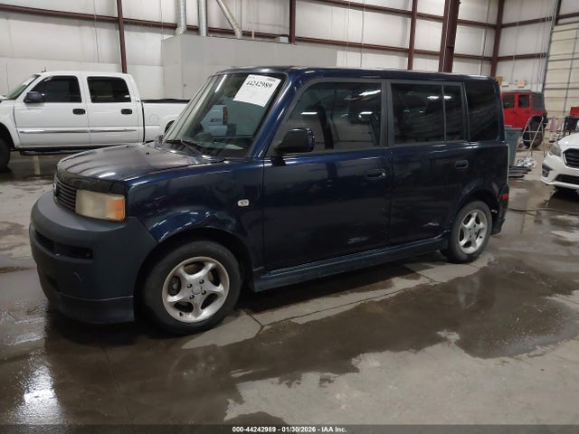 44242989 :رقم المزاد ، JTLKT324554022369 vin ، 2005 Scion Xb مزاد بيع