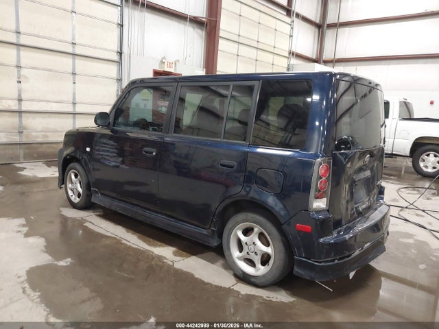 44242989 :رقم المزاد ، JTLKT324554022369 vin ، 2005 Scion Xb مزاد بيع