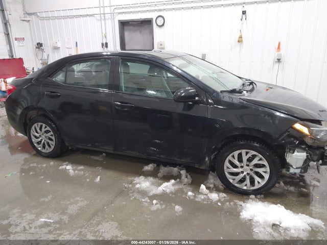 2T1BURHE9JC060755 Toyota COROLLA LE