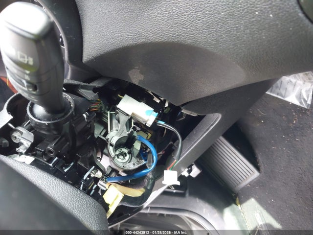 5XYPG4A3XJG423920 KIA Sorento 2.4l Lx