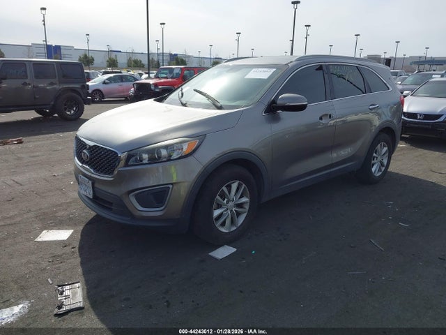 5XYPG4A3XJG423920 KIA Sorento 2.4l Lx