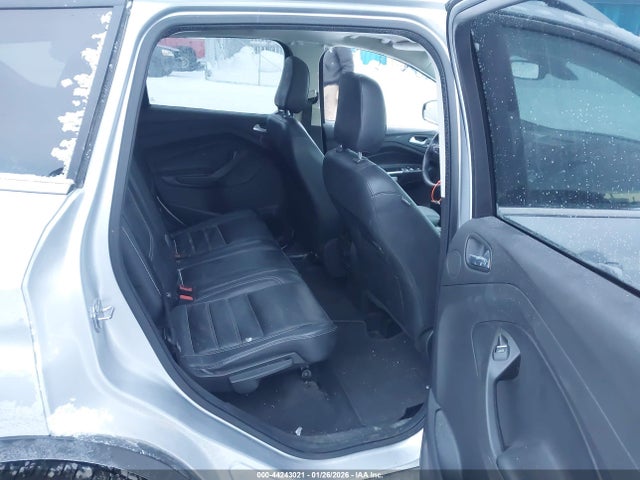 1FMCU9J95JUC49516 Ford Escape Titanium