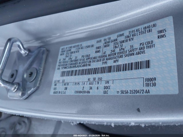 1FMCU9J95JUC49516 Ford Escape Titanium