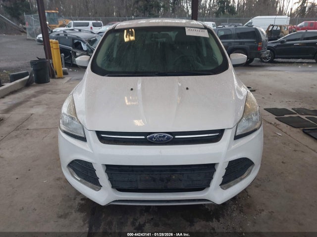 1FMCU0GX5EUA47220 Ford ESCAPE SE