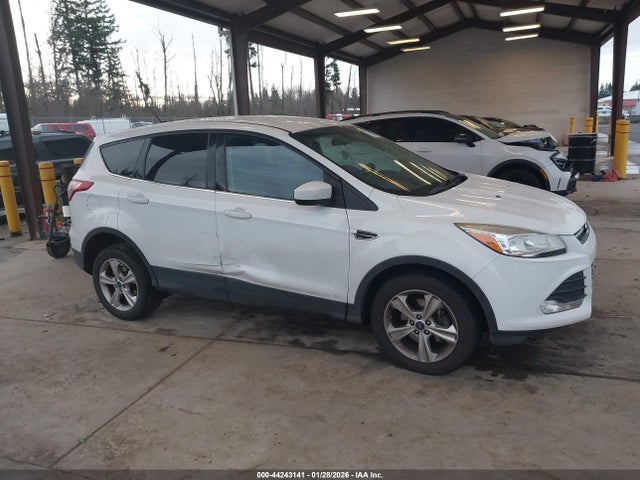 1FMCU0GX5EUA47220 Ford ESCAPE SE
