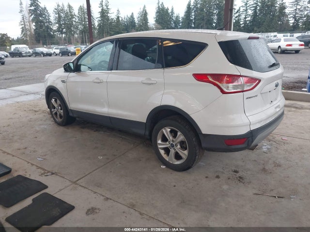 1FMCU0GX5EUA47220 Ford ESCAPE SE