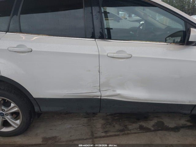 1FMCU0GX5EUA47220 Ford ESCAPE SE
