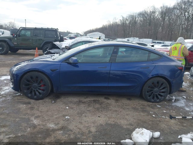 Tesla Model 3 Performance Dual Motor All-wheel Drive 2022 5YJ3E1EC3NF322163 Image 14
