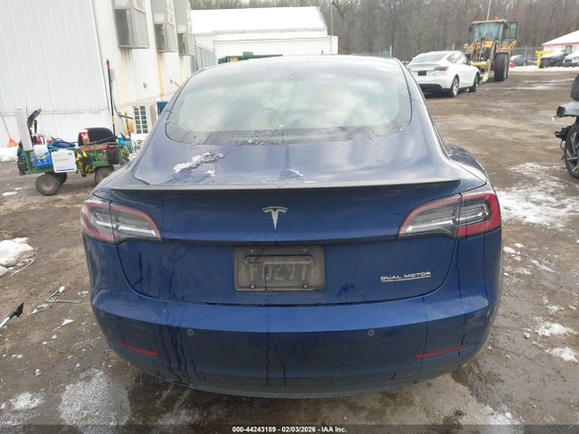 Tesla Model 3 Performance Dual Motor All-wheel Drive 2022 5YJ3E1EC3NF322163 Image 16