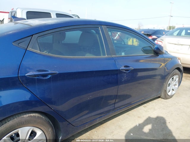 Hyundai ELANTRA SE 2016 5NPDH4AE2GH744207 Image 13