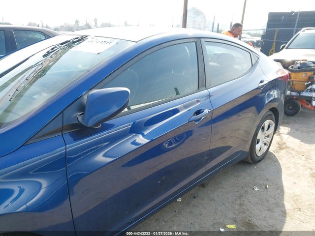 Hyundai ELANTRA SE 2016 5NPDH4AE2GH744207 Image 14