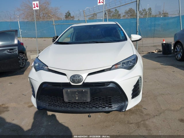 5YFBURHE0JP815808 Toyota COROLLA SE