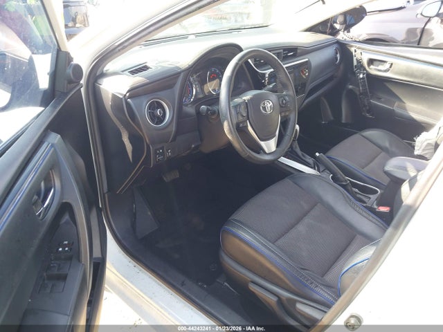 5YFBURHE0JP815808 Toyota COROLLA SE