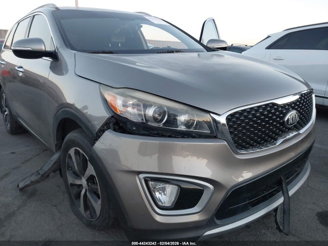 2017 KIA SORENTO 5XYPH4A53HG308228 Photo 5