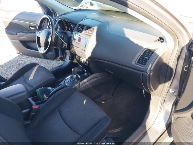 2017 MITSUBISHI OUTLANDER SPORT JA4AP3AUXHZ010376 Photo 4