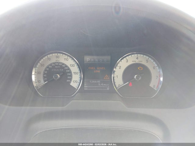 2010 JAGUAR XF SAJWA0GB5ALR51780 Photo 6