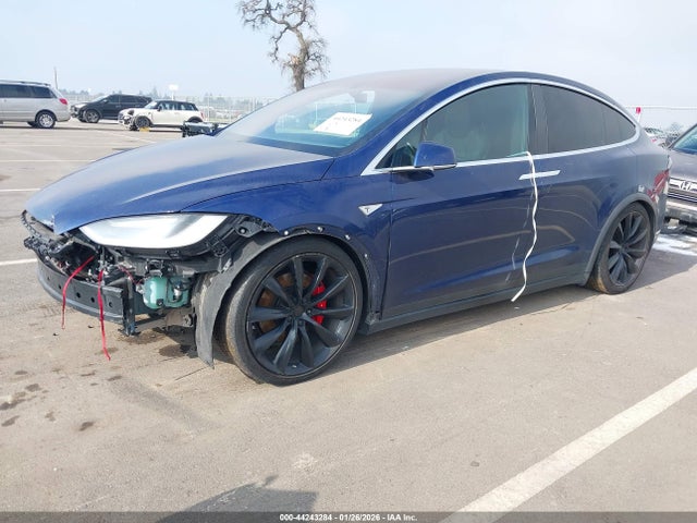 2016 TESLA MODEL X 5YJXCBE42GF021098 Photo 1