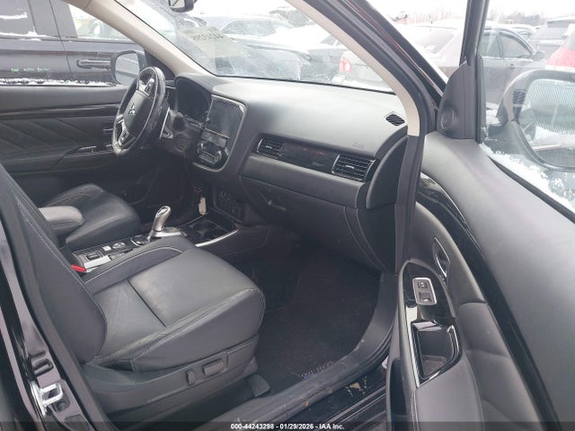 2018 MITSUBISHI OUTLANDER PHEV JA4J24A55JZ029291 Photo 4